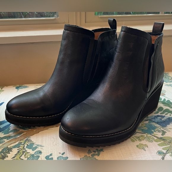 Sofft Women's Emeree Fashion Ankle Boots Sz. 8.5M Black - Picture 1 of 9